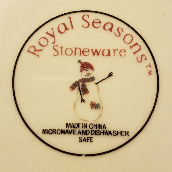 HOST PICK 😊 1 Vintage Dinner Plate By Royal Seasons Snowman RN2 - Picture 4 of 4